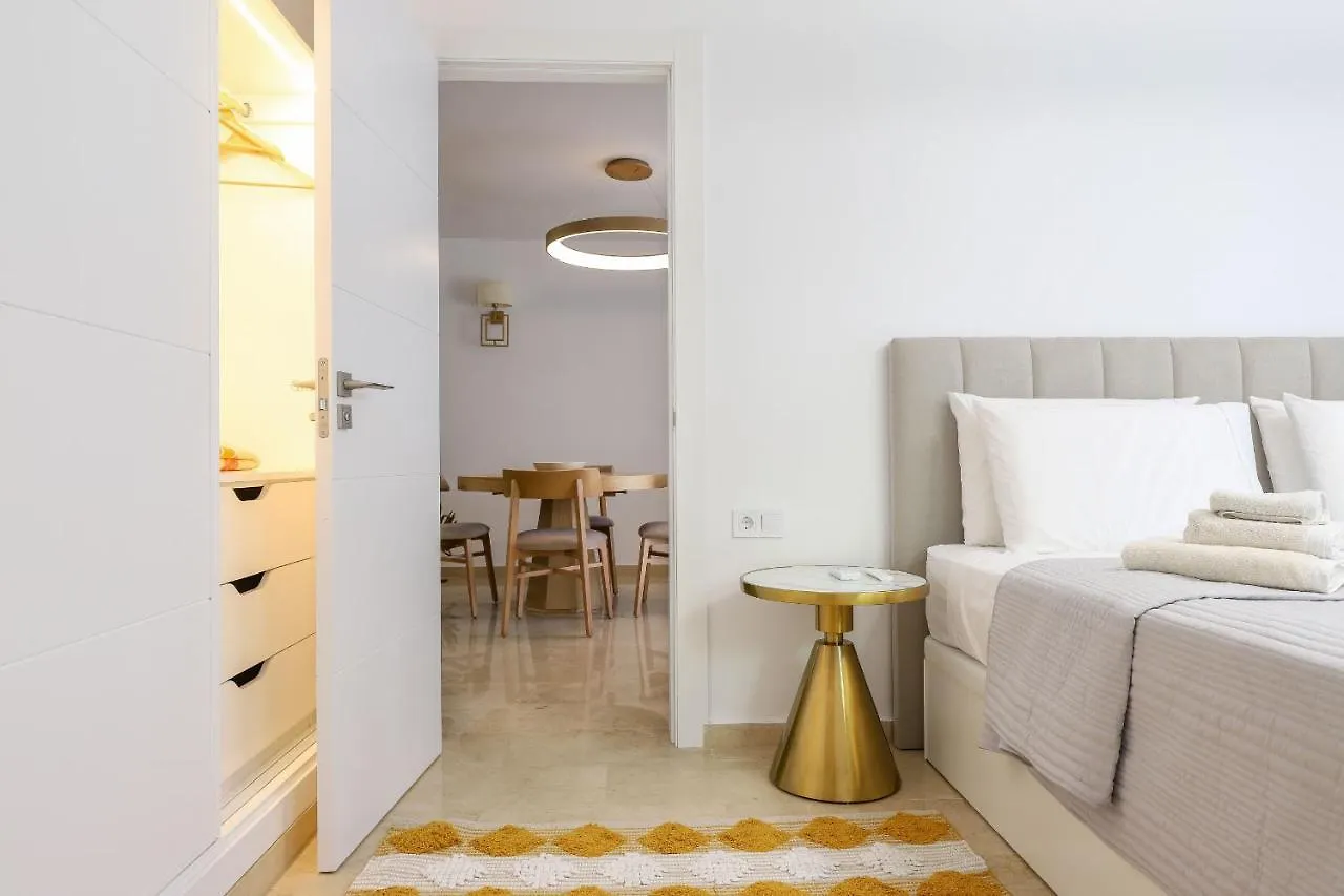 Apartment Luxury With Pool View - Playa Real Beachfront Marbella Spain