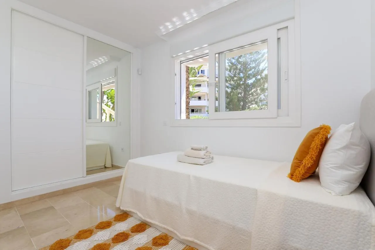 Luxury With Pool View - Playa Real Beachfront Marbella Spain